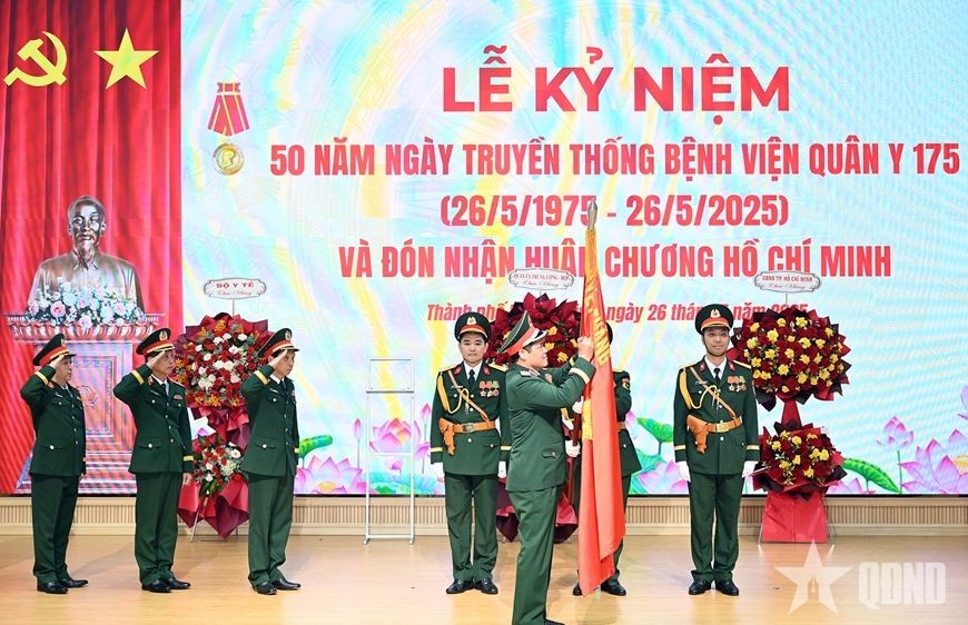 175军医医院荣获胡志明勋章