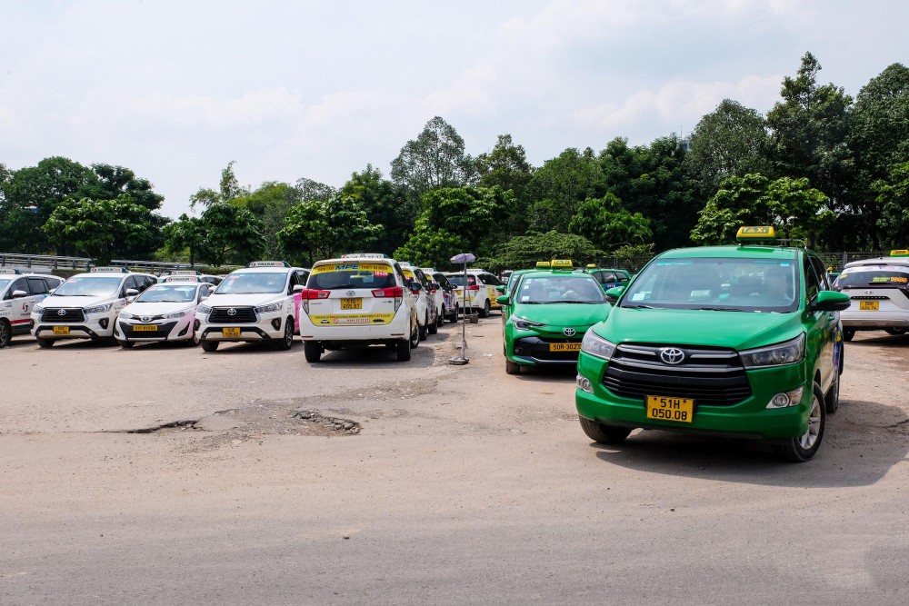 与新山一机场入口接壤的地块。（图：芳儿）