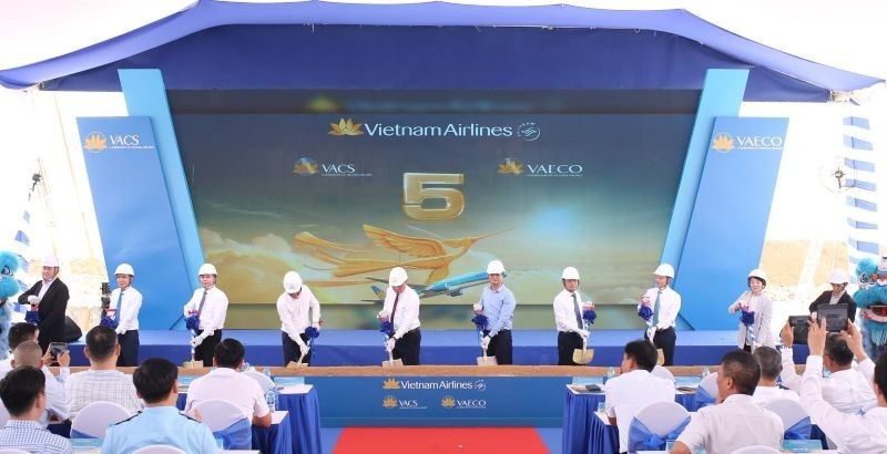 两大航空服务项目动工仪式。