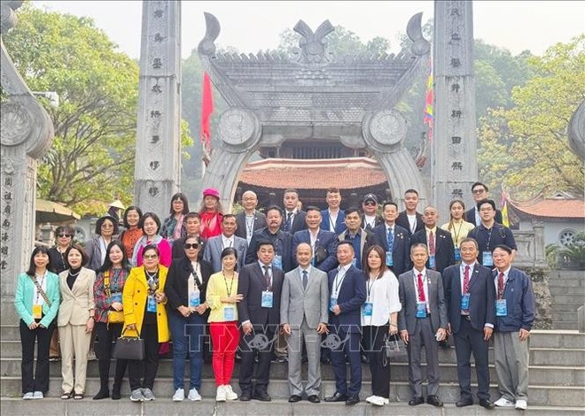 海外越南人代表团参加雄王祭祖节。（图：越通社）