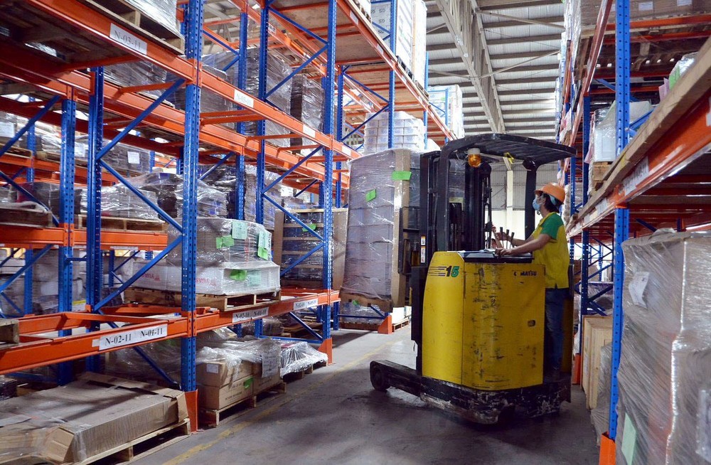 电子商务继续是让我国今年经济增长达8%以上的主要驱动力之一。