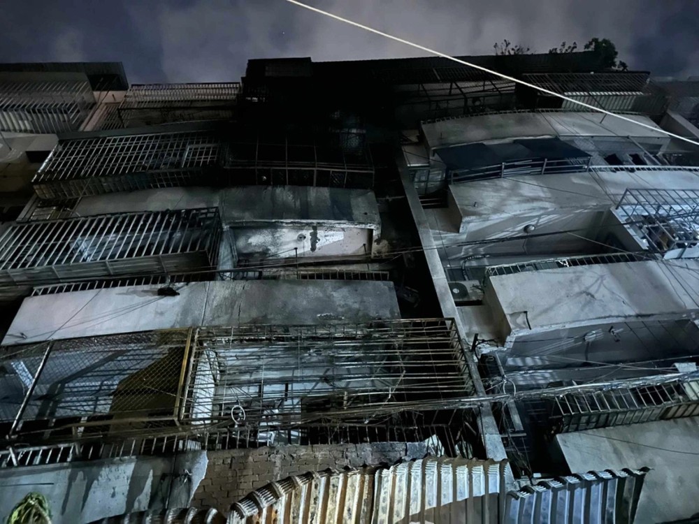 火势熄灭后的现场。