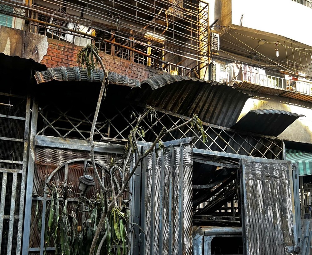 7月6日夜晚，本市富寿和坊独立公寓A座发生火警，造成8人死亡。图为火势熄灭后的现场。（图：CTV）