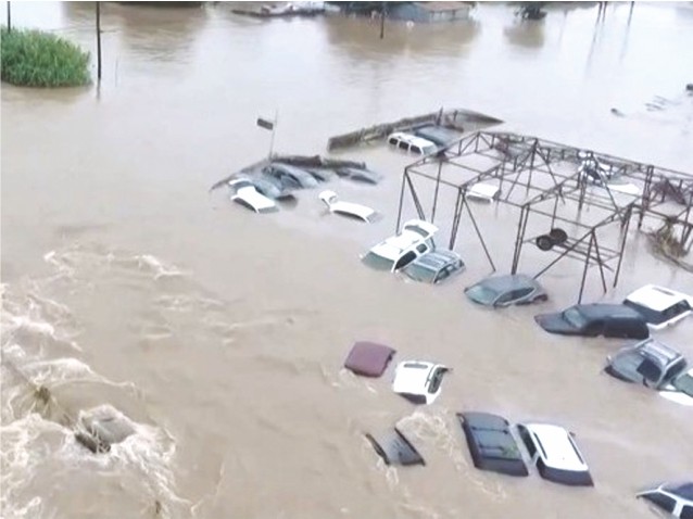 美得州洪灾造成至少 82人死