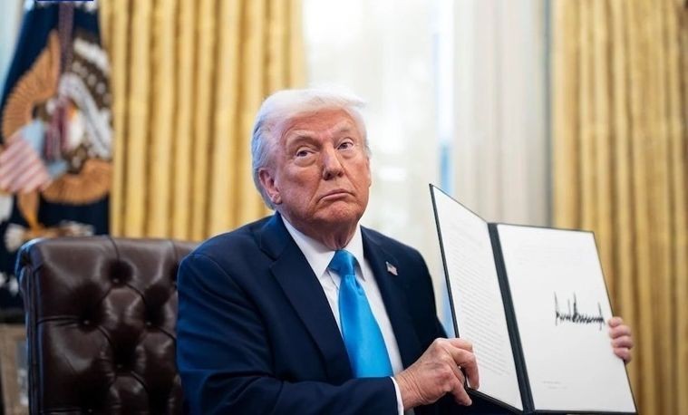 特朗普宣布将自8月1日起对从欧盟、墨西哥进口的商品分别征收30%关税。（图：互联网）