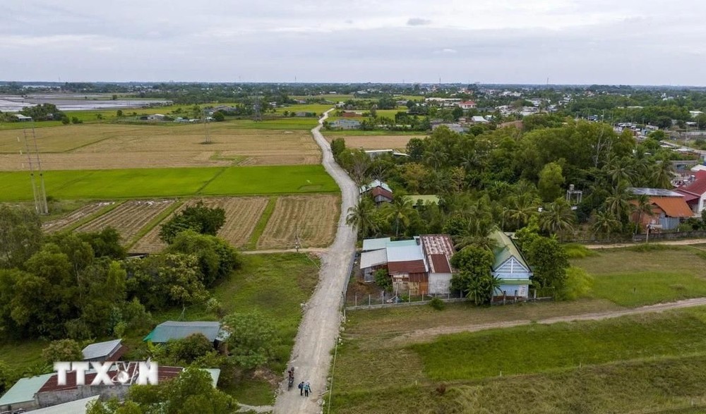 胡志明市-沐牌高速公路项目将启动迁移基础设施和清拆炸弹地雷发包，预计于8月19日举行。（图：越通社）