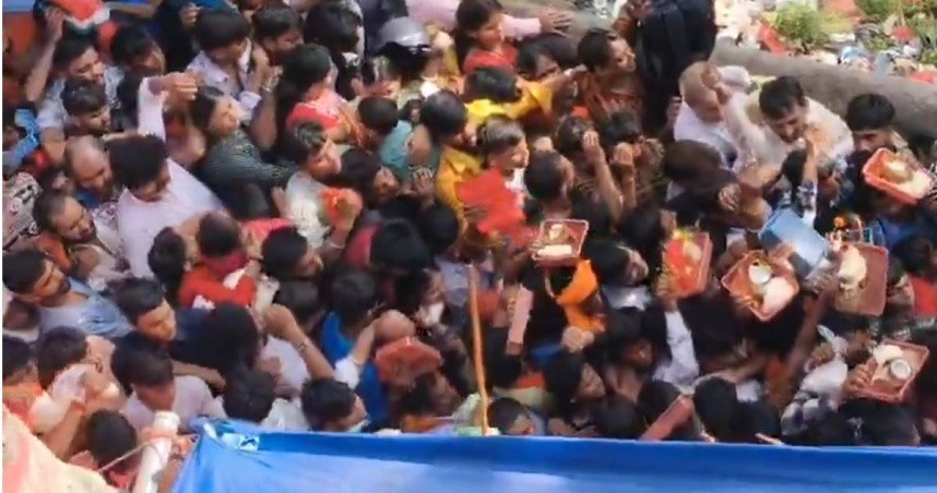 事故现场。（图：X 社交媒体平台）