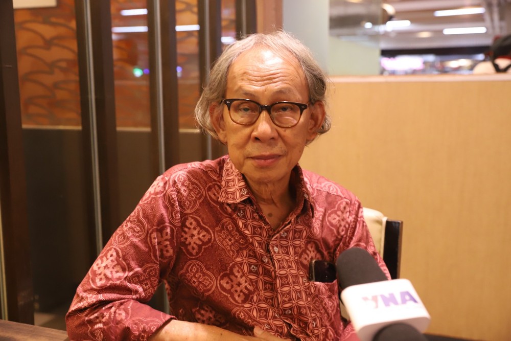 泰国学者卡威·宗吉塔翁（Kavi Chongkittavorn）在泰国接受越通社记者采访。（图：越通社）