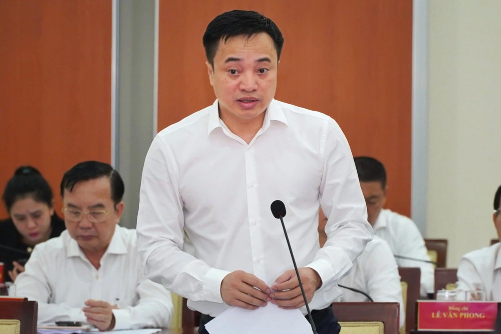 胡志明市公安厅长梅煌中将。