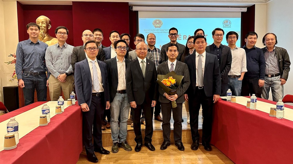 海外越南核能专家网络2025年5月18日在法国巴黎越南大使馆总部正式成立。图自越通社