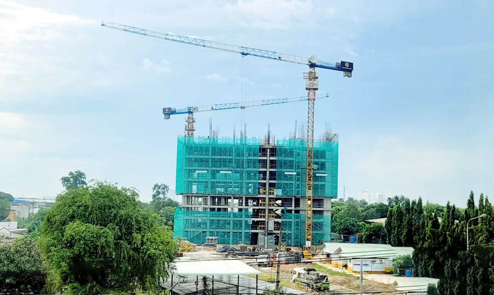 Một dự án nhà ở xã hội đang được xây dựng