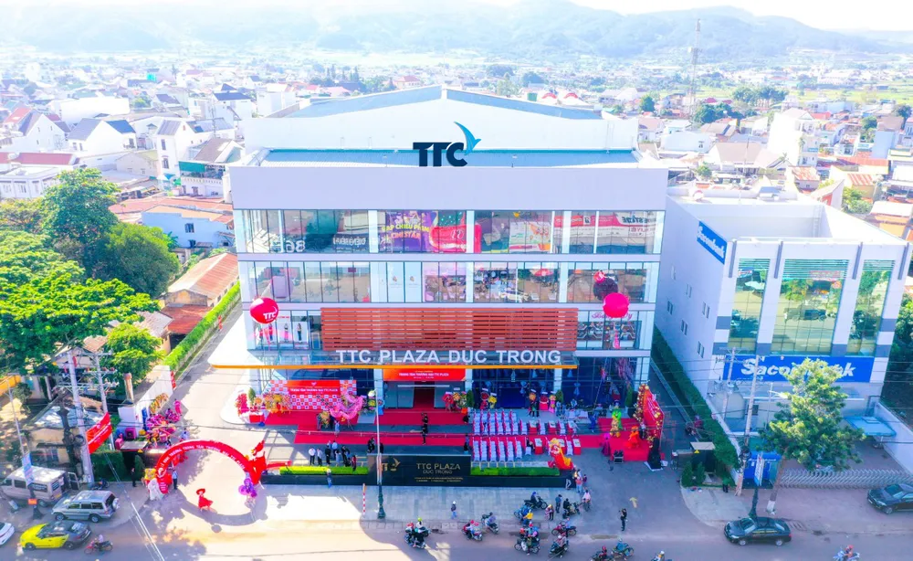 TTC Plaza Đức Trọng là một trong những dự án mang lại doanh thu từ cho thuê sàn thương mại cho TTC Land