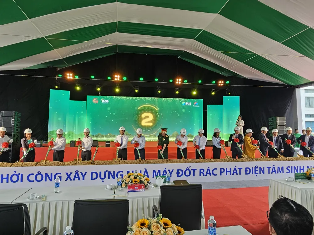 Quang cảnh lễ khởi công