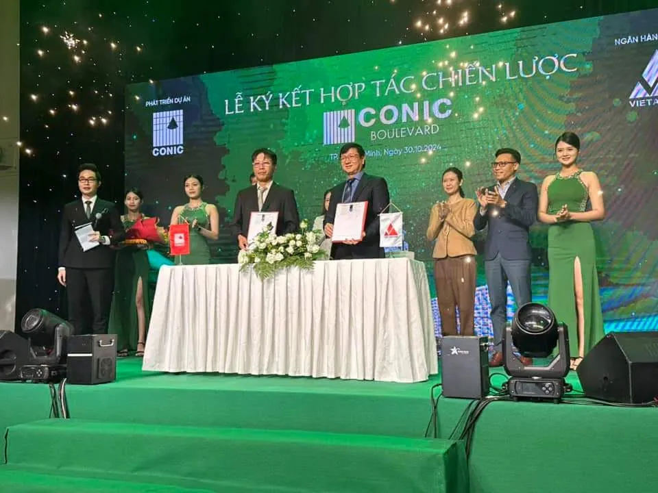 Đại diện các đơn vị tại lễ ký kết