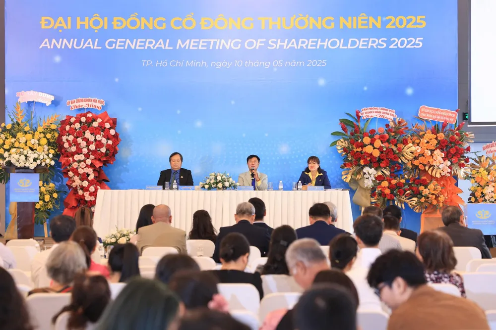 Ban lãnh đạo HQC