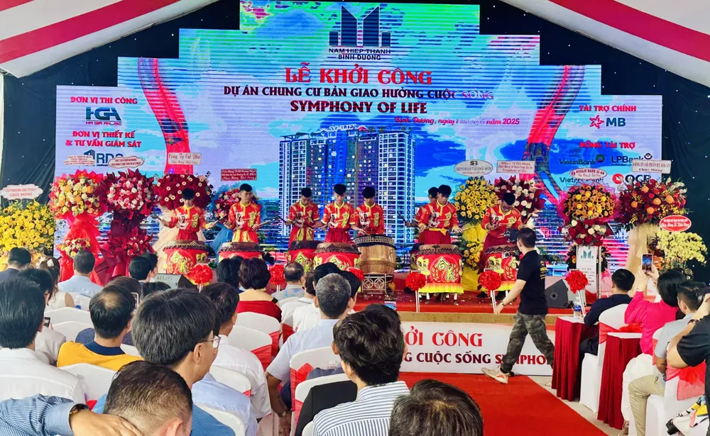 Khởi công Symbel.jpg