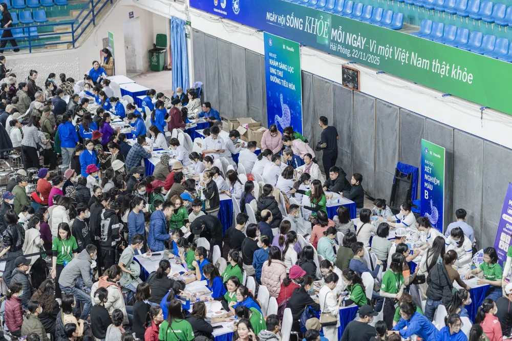 Ngày hội “Sống khỏe mỗi ngày 2025” vừa được tổ chức tại Hải Phòng, mang đến hơn 1.000 suất khám bệnh miễn phí cho người dân địa phương