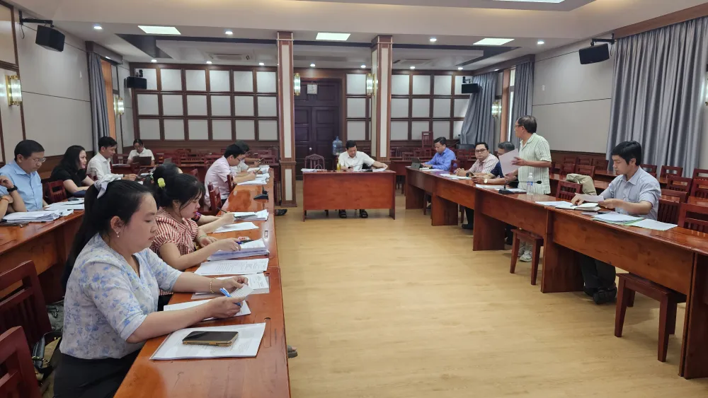 Đại diện Công ty TNHH Địa ốc Đất Lành phát biểu