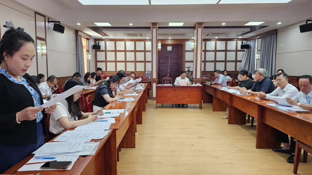 Tổ Công tác làm việc chiều 2-4.