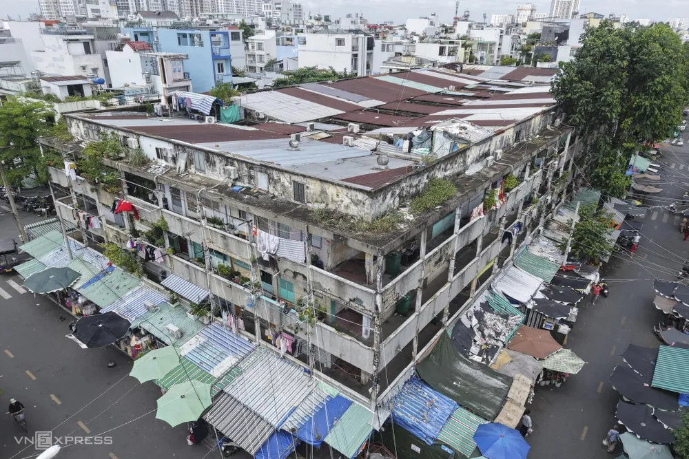 Một chung cư cũ tại TPHCM