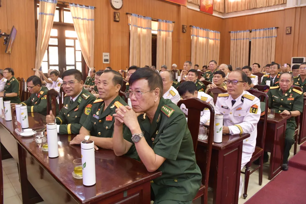 lãnh đạo quân nhân.JPG