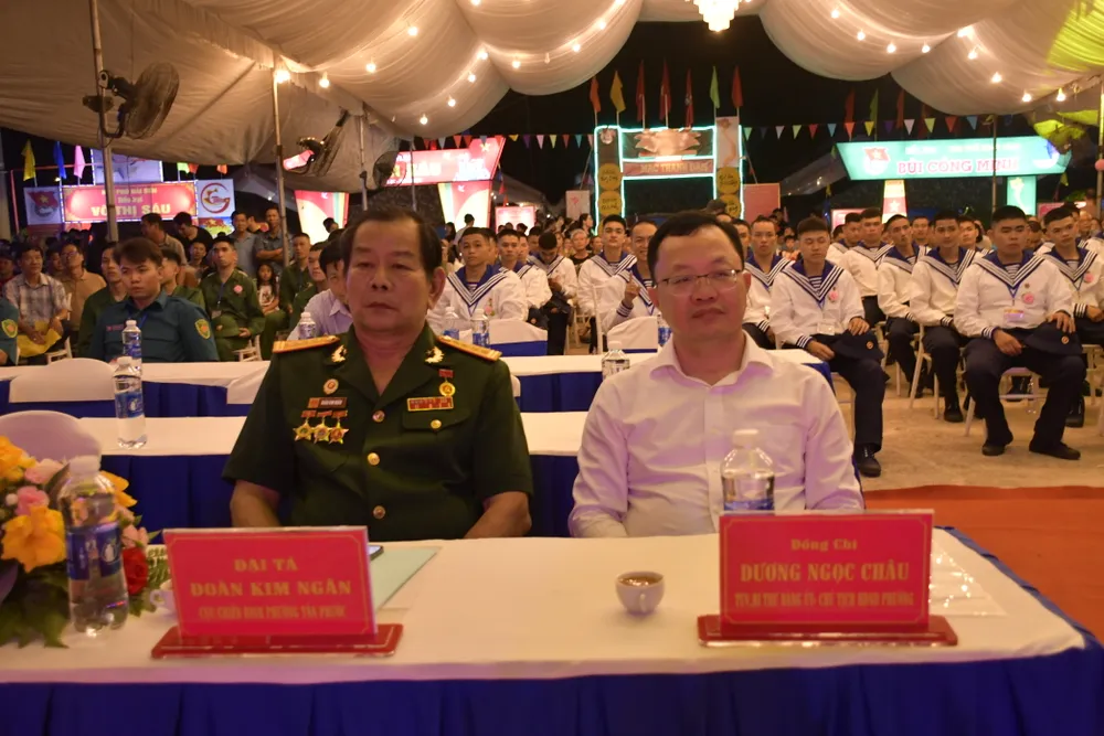 Các đại biểu tham dự Đêm hội tòng quân phường Tân Phước năm 2026