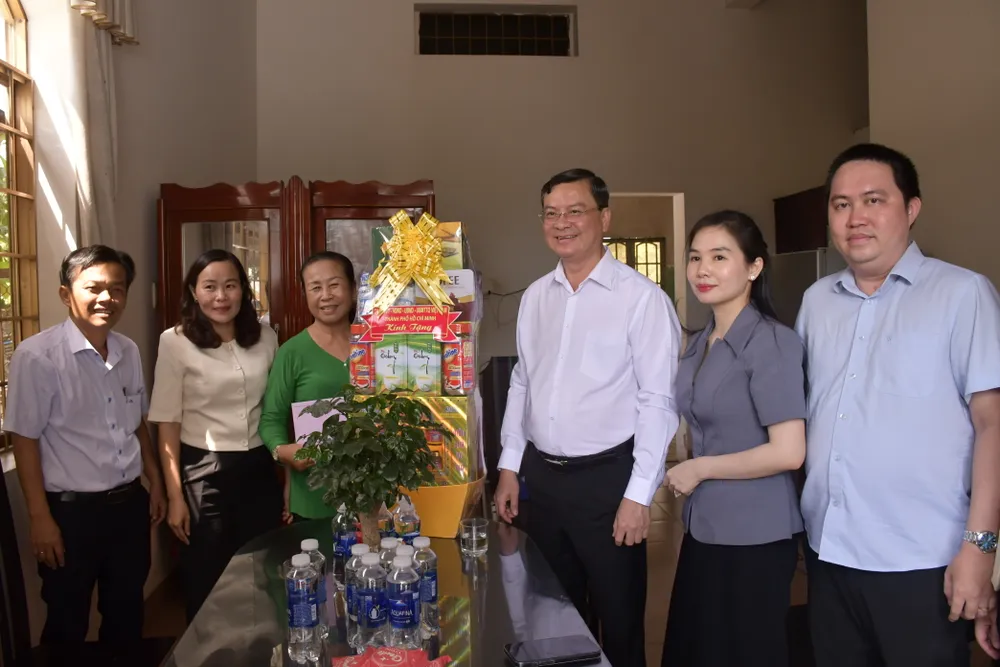 Công vinh 3.JPG
