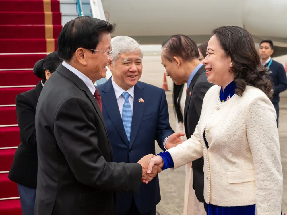 Anh don san bay Noi Bai 5.jpg