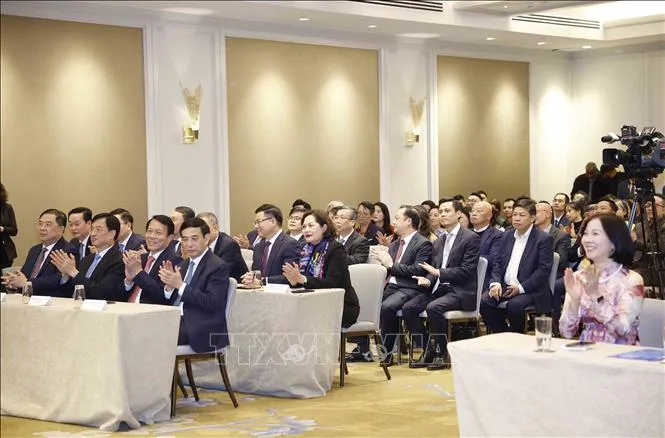 Các đại biểu tham dự buổi gặp gỡ. Ảnh: TTXVN