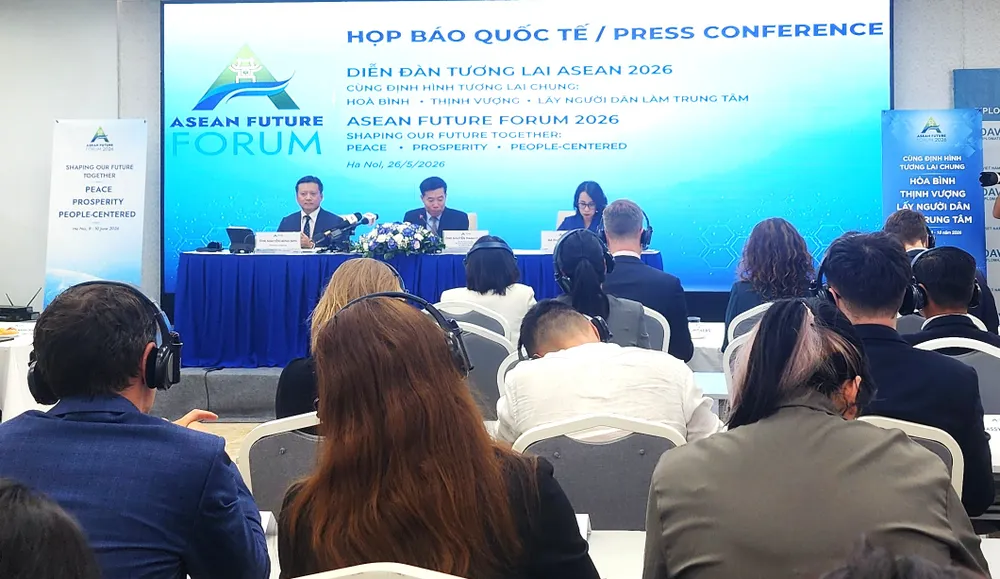 Bộ Ngoại giao tổ chức họp báo quốc tế giới thiệu về Diễn đàn Tương lai ASEAN 2026. Ảnh: MINH ANH