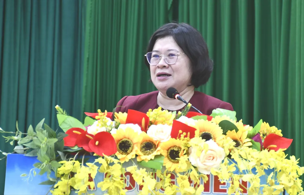 chi bộ mẫu 5.JPG