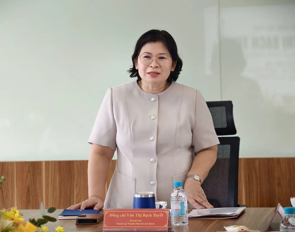 ba tuyet.jpg