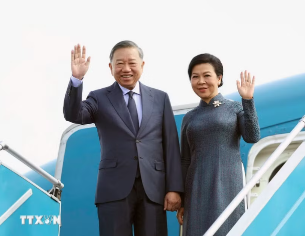 越共中央总书记、国家主席苏林偕夫人启程对俄罗斯进行国事访问、对法国进行正式访问并出席国际太空峰会。图自越通社