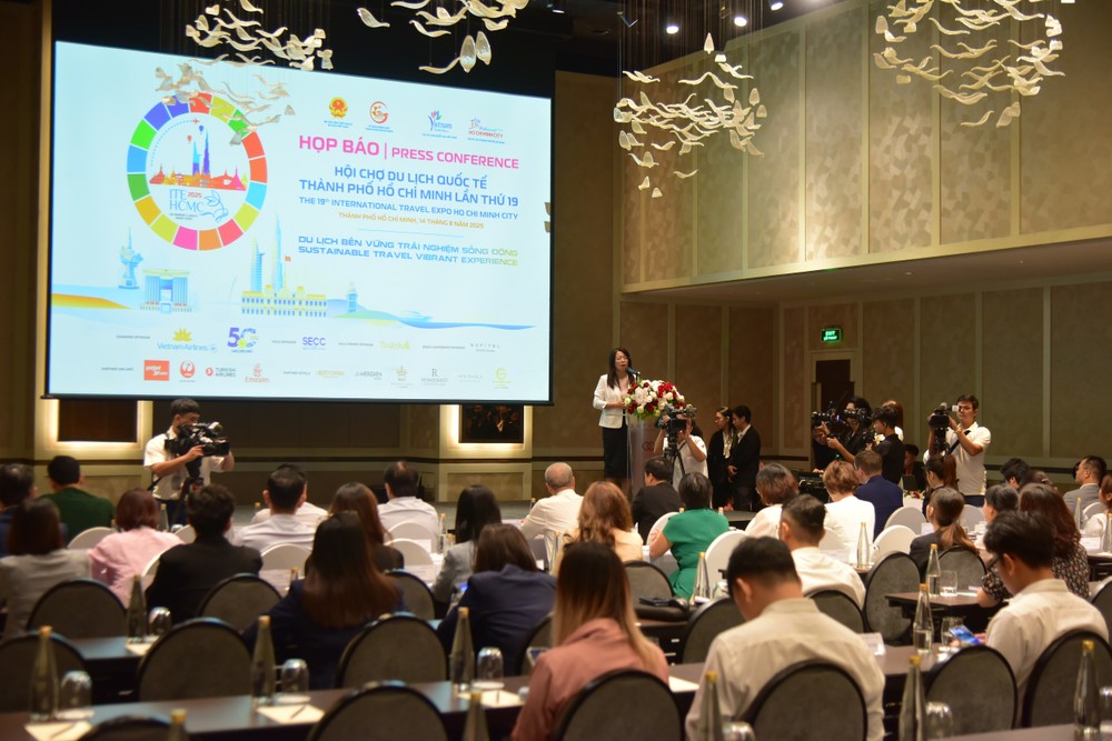 2025年胡志明市国际旅游展的新闻发布会。