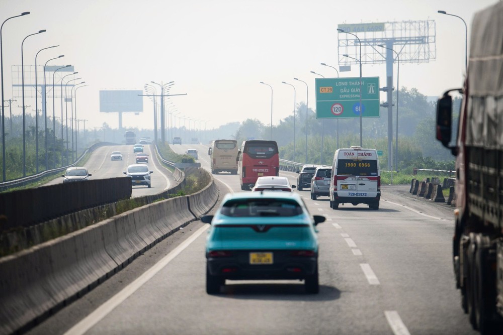 胡志明市-隆城高速公路扩建项目竣工后，将更方便连接胡志明市与隆城国际机场。