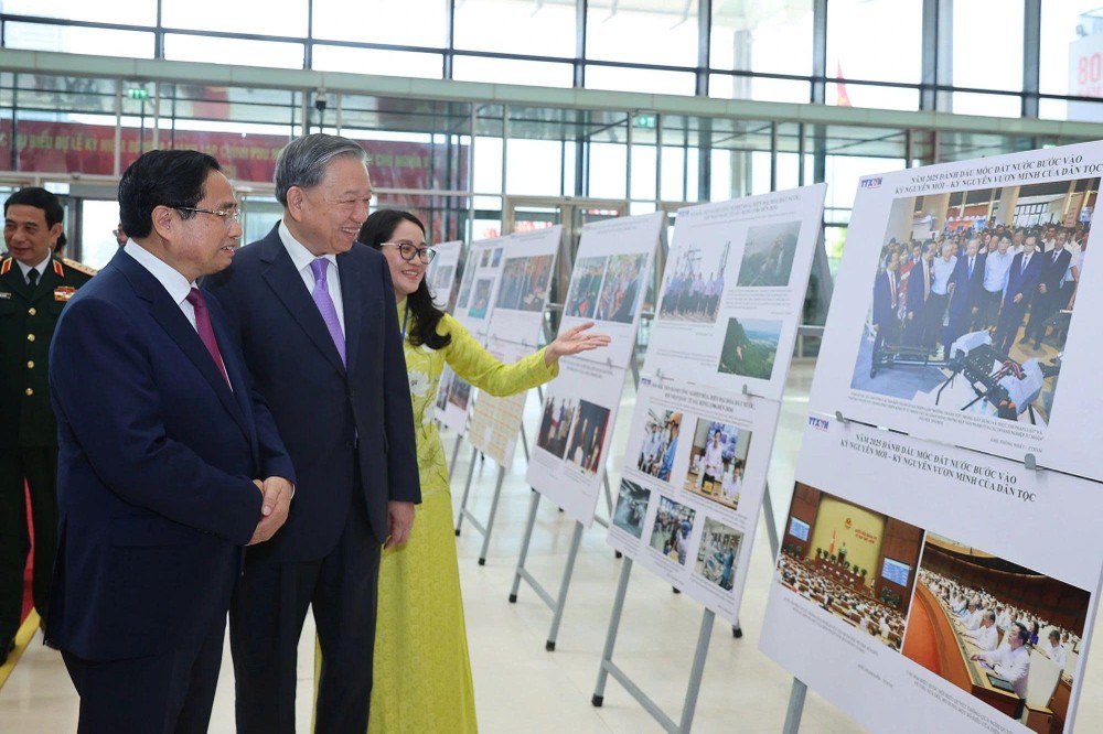 gen-h-To Lam - Pham Minh Chinh.jpg