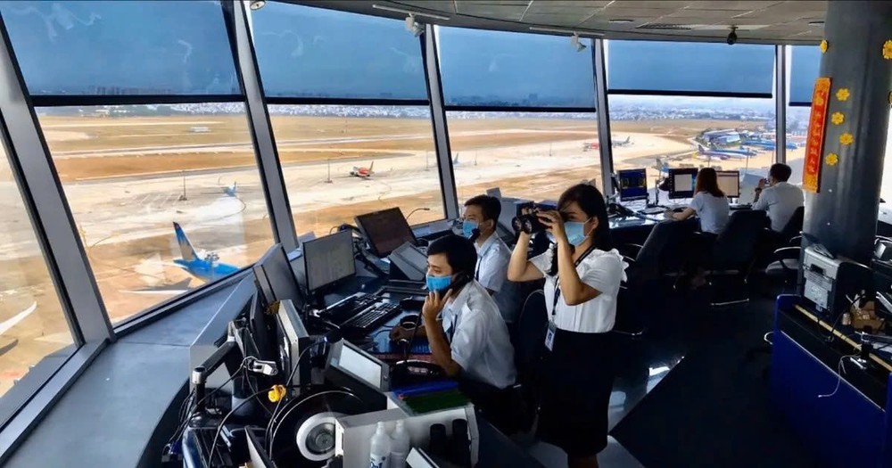 隆城国际机场。