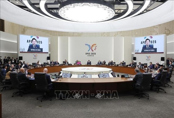 ctn-luong-cuong-apec7.jpg