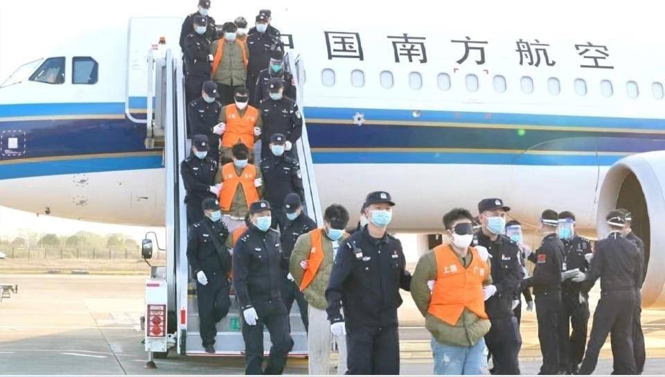 1178名缅甸涉电诈犯罪嫌疑人被分批押解回国。