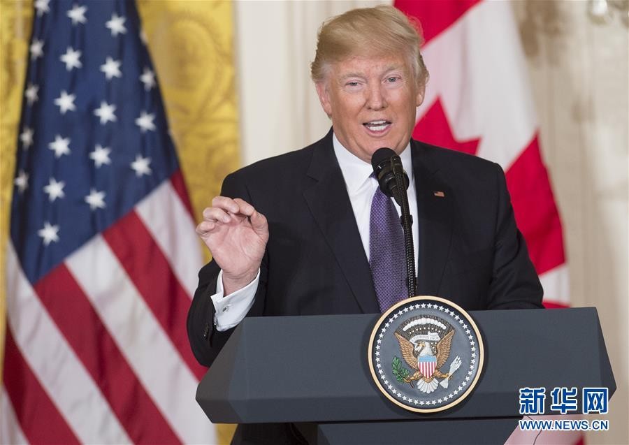 特朗普总统说期待同哥伦比亚总统佩特罗会面。