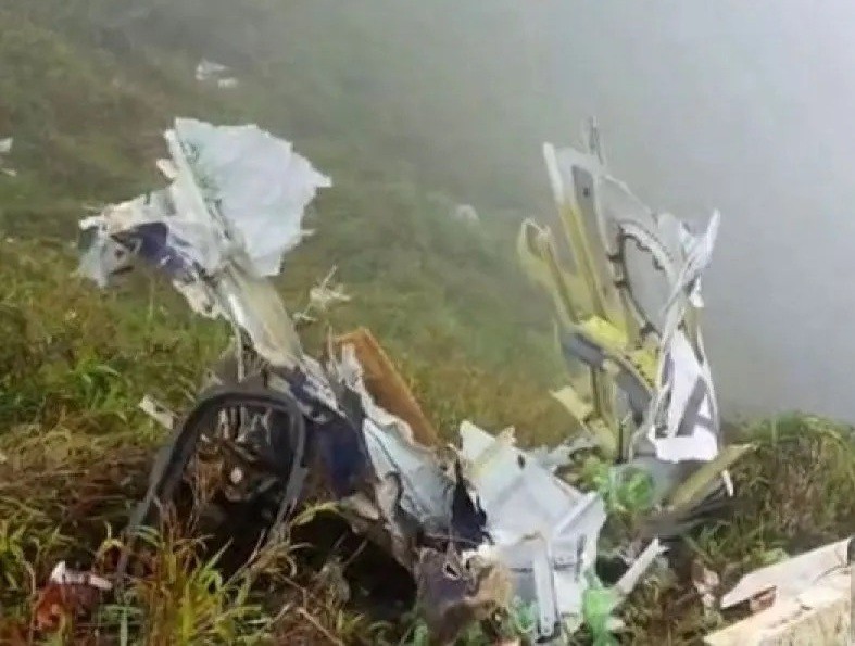 印尼发现失联飞机残骸。