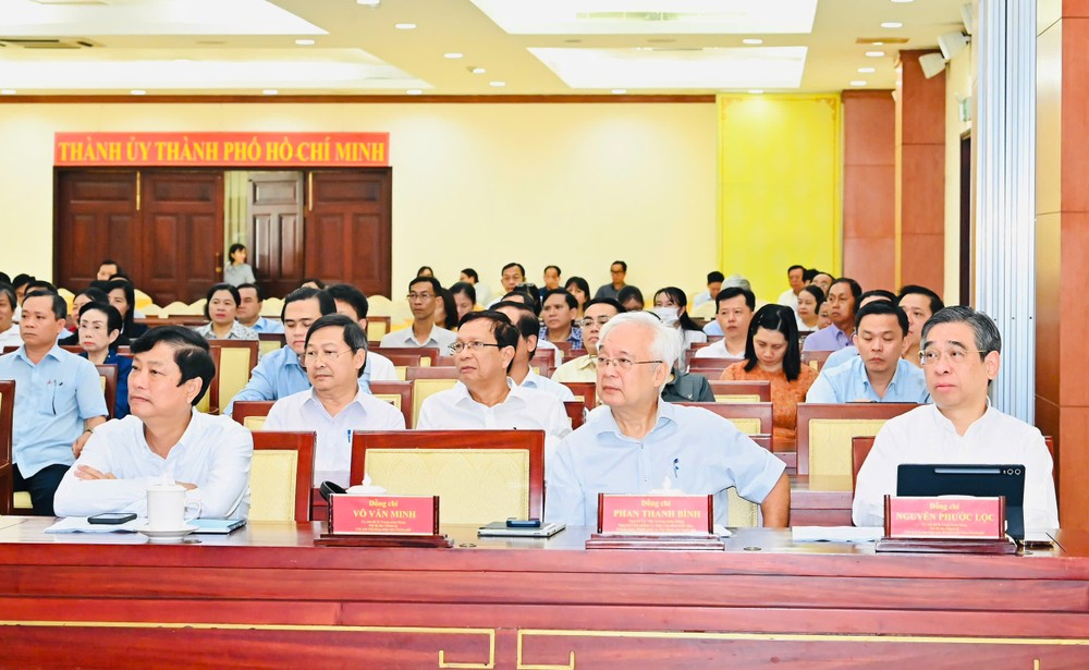 4  z7509935160101-b6be5da0116d319f301f898be151deba-8785-1011.jpg