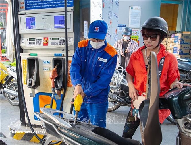 Petrolimex加油站 。