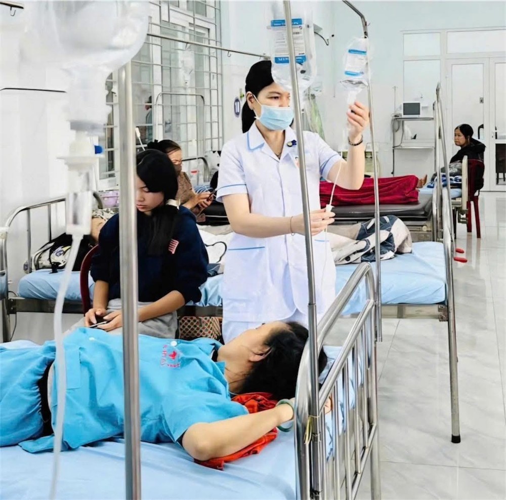 患者正在亚赫辽医疗中心接受治疗。