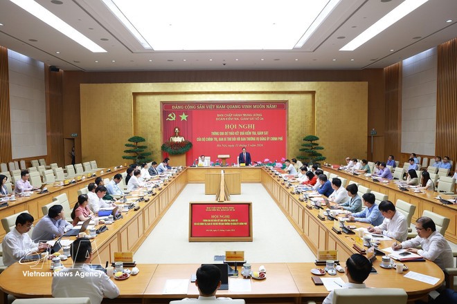 potal-thong-qua-du-thao-ket-qua-kiem-tra-giam-sat-cua-bo-chinh-tri-ban-bi-thu-doi-voi-ban-thuong-vu-dang-uy-chinh-phu-8674057 (1).jpg