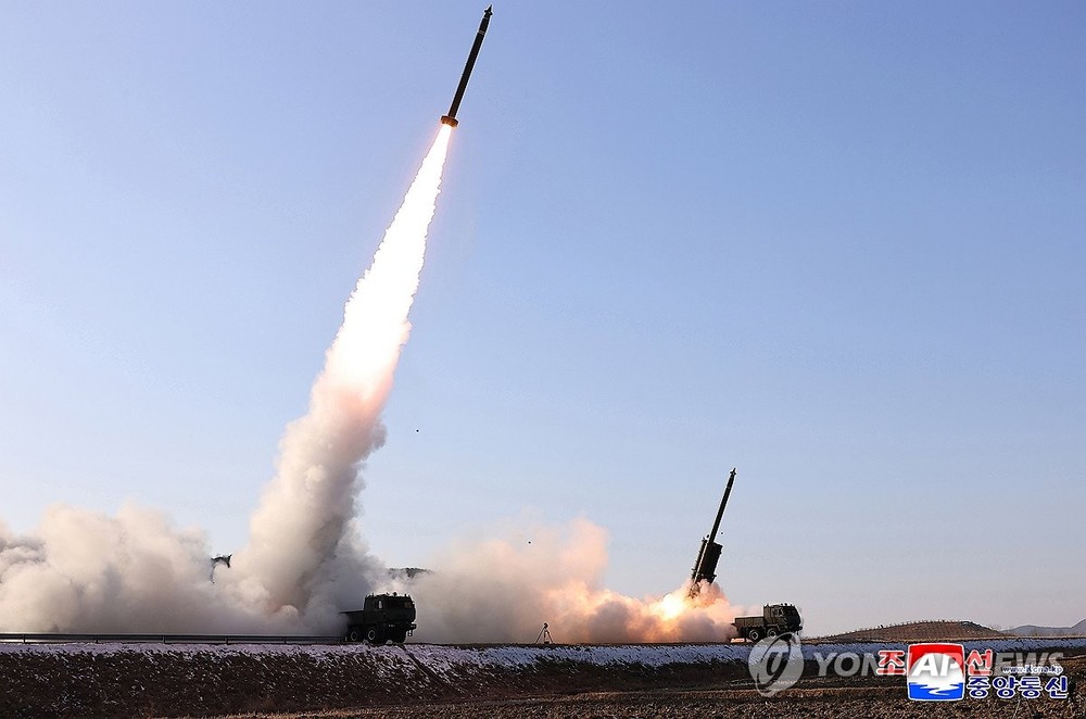 朝鲜进行一系列重要武器系统试验。