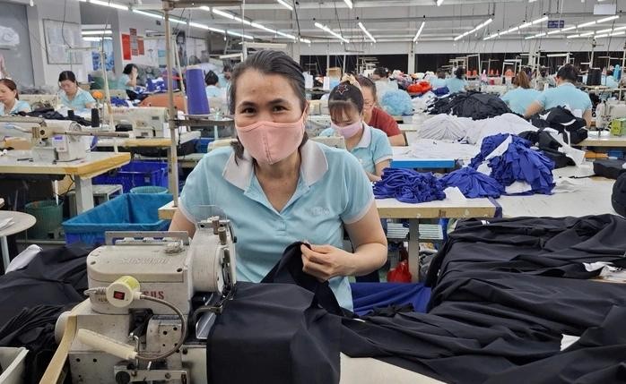 在正式建议前，《劳动者报》就“调休”与“不调休”两种方案征求了工会会员及劳动者的意见。