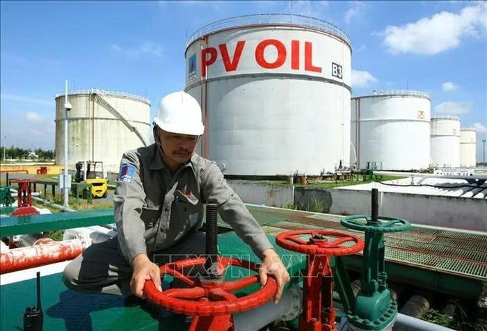 运营越南油气集团旗下的越南石油总公司的胡志明市芽皮 PVOIL燃油供应系统。