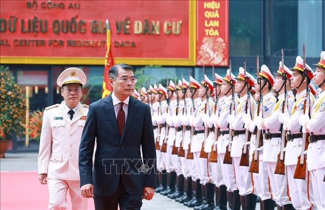  政府总理黎明兴出席庆祝社会秩序行政管理警察力量传统日80周年纪念活动。