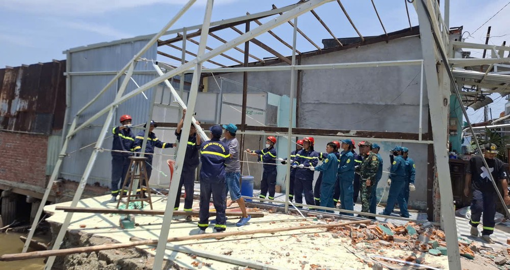 2  2955121643992610726-212-5854.jpg